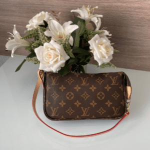 Louis Vuitton] Louis Vuitton Celviet Fel Moir Metíndolo M53305 Bolsa de  negocios Monogram Canvas Tea RI0041 Bolsa de negocios para hombres grabado  – KYOTO NISHIKINO