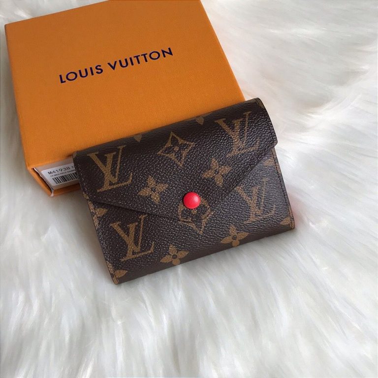 Carteira Louis Vuitton Victorine “Brown / Red”