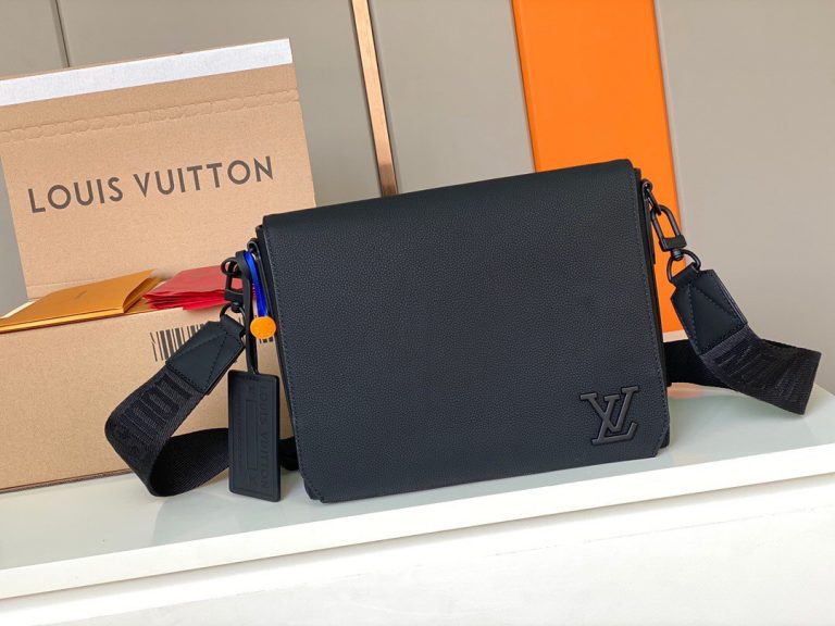 Bolsa Louis Vuitton Messenger Aerogram “Black”