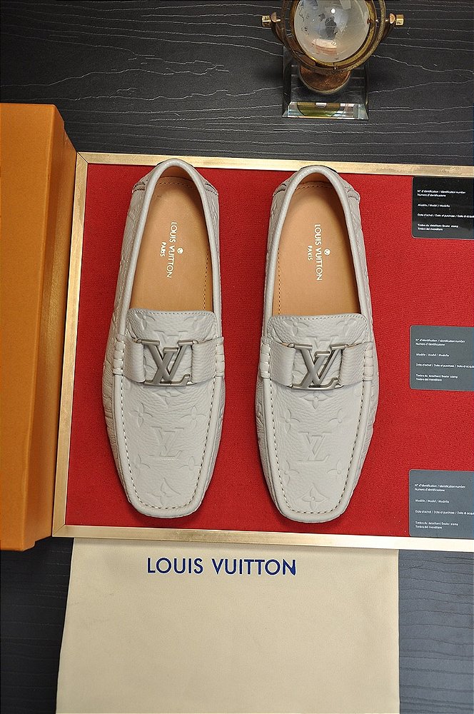 Mocassim Louis Vuitton Monogram White - Felix Imports