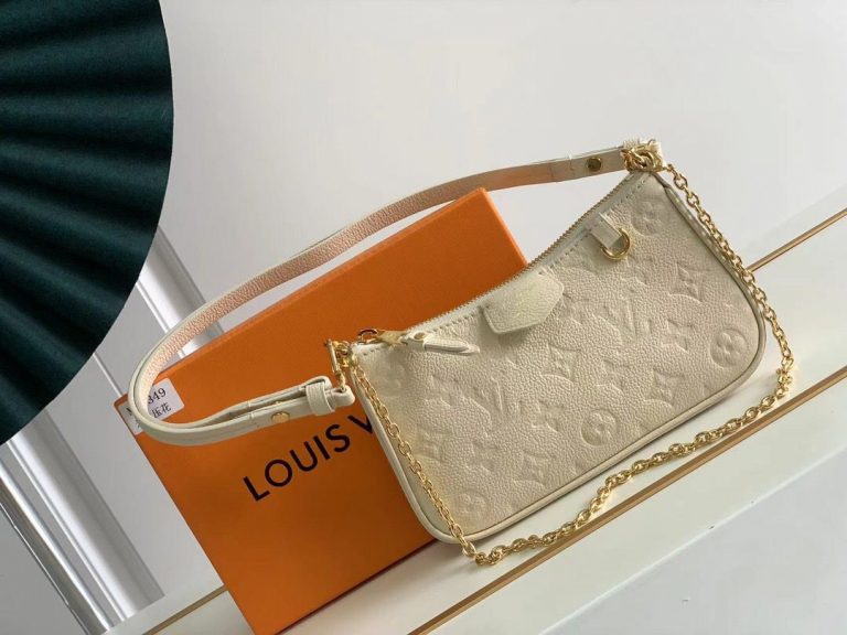 Bolsa Louis Vuitton Easy Pouch On Strap “Cream”