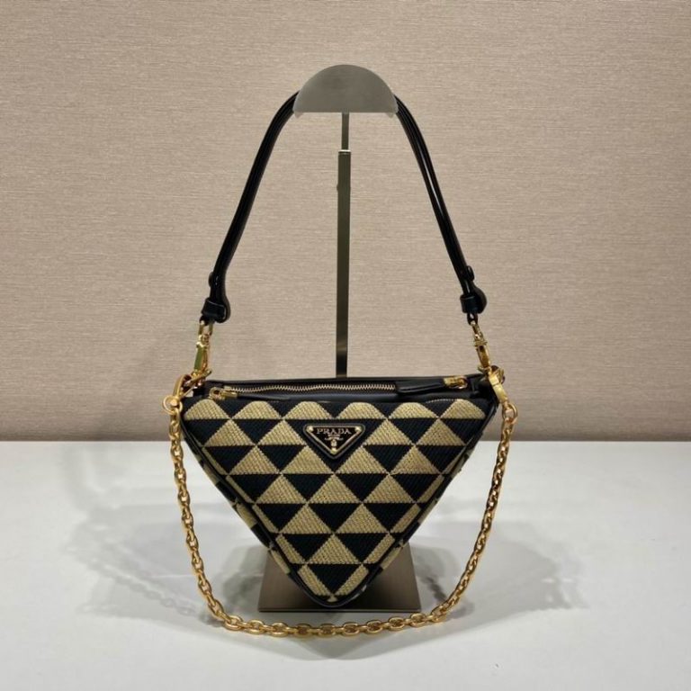 Bolsa Prada Triangle Mini “Black/Beige”