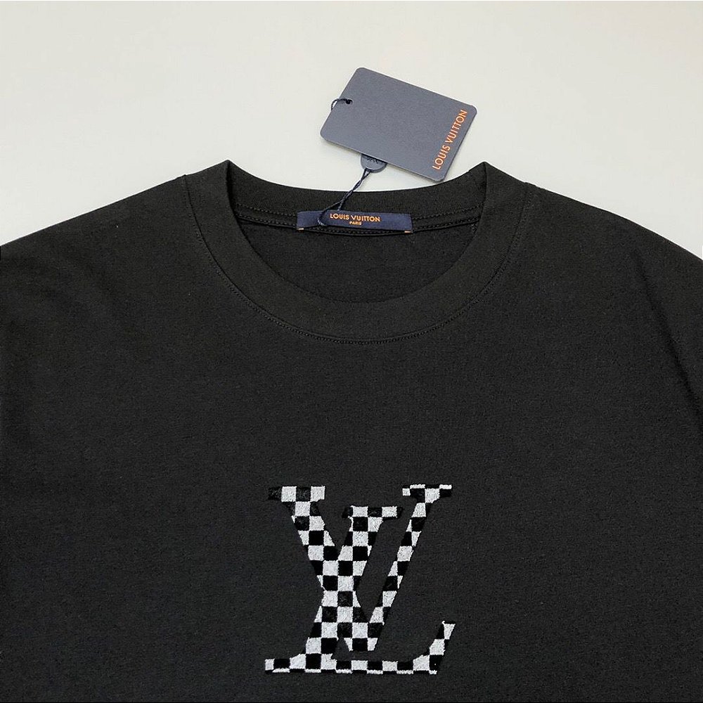 Camiseta Louis Vuitton LV Black - Felix Imports