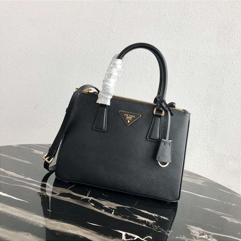 Bolsa Prada Galleria Média “Black/Gold”