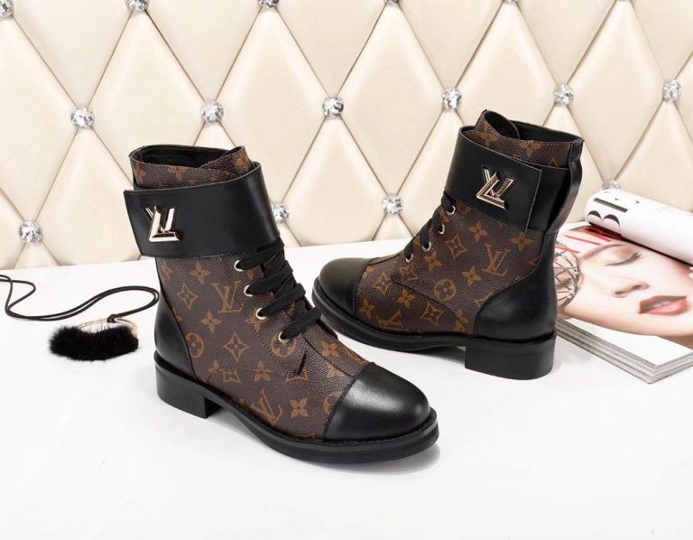 Bota Louis Vuitton Wonderland “Brown”