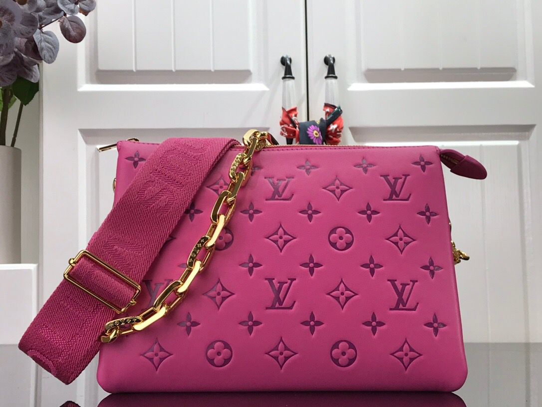Bolsa Louis Vuitton Coussin Pink - Felix Imports
