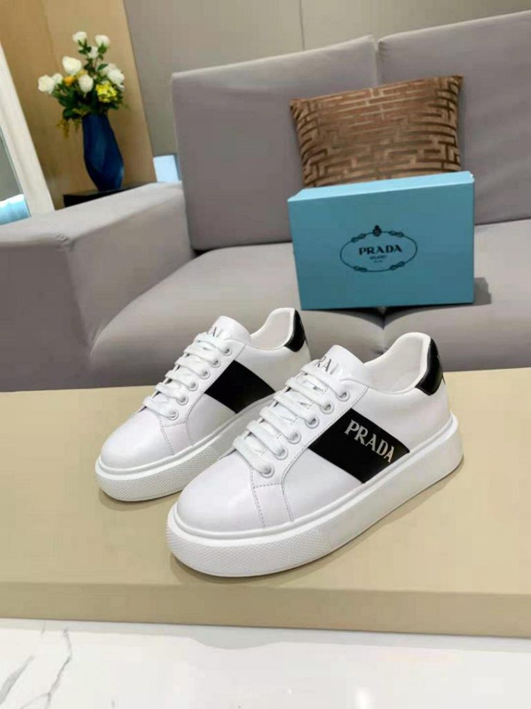 Tênis Prada Sneaker “White&Black”