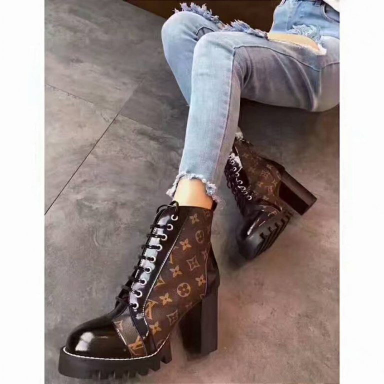 Bota Louis Vuitton Ankle Star Trail Monogram