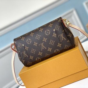 Bolsa Louis Vuitton - compre online, ótimos preços