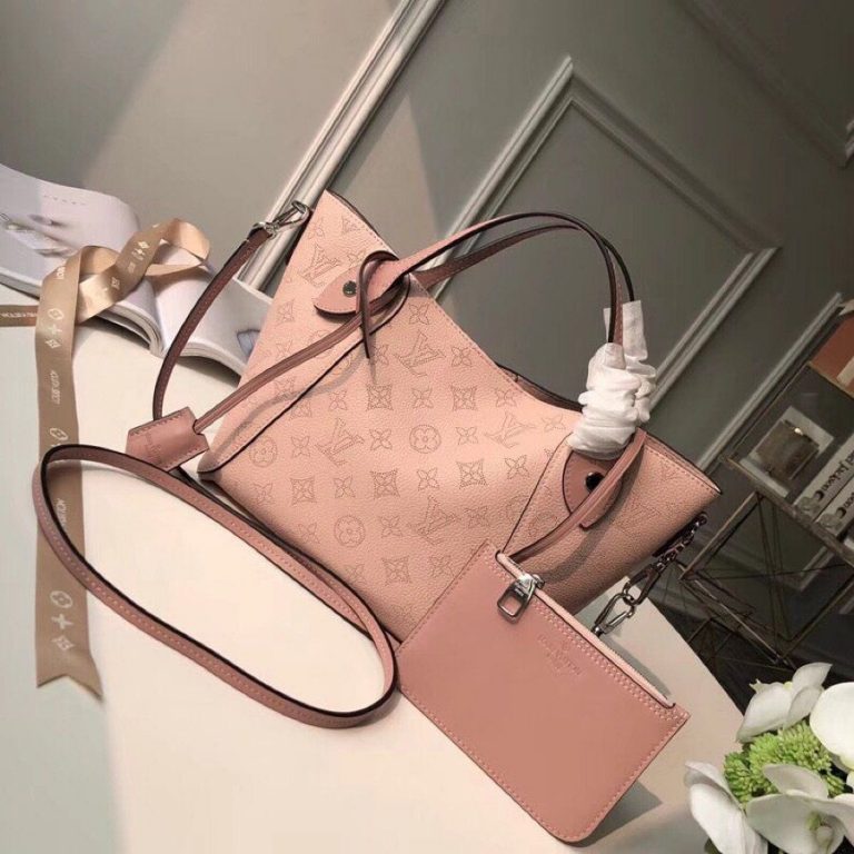 Bolsa Louis Vuitton Hina “Rose”