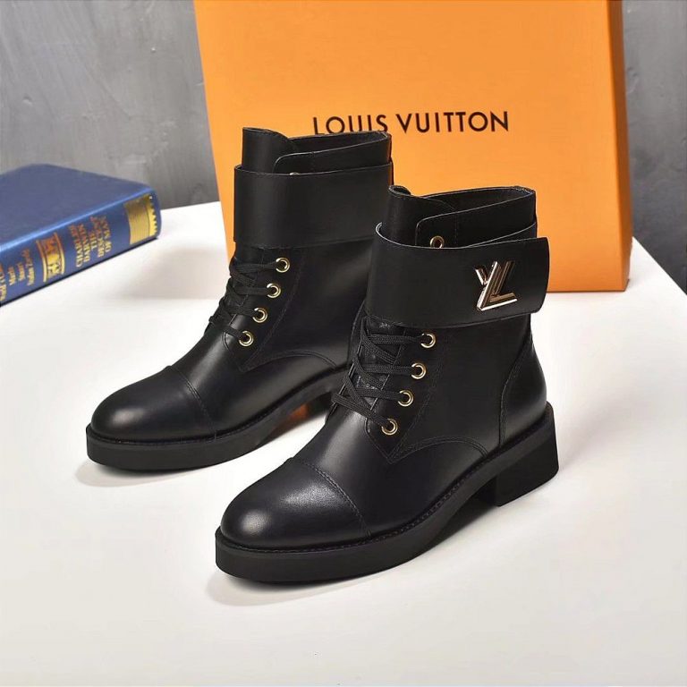 Bota Louis Vuitton Wonderland “Black”