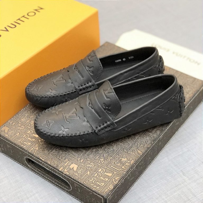 Mocassim Louis Vuitton “Monogram Black “