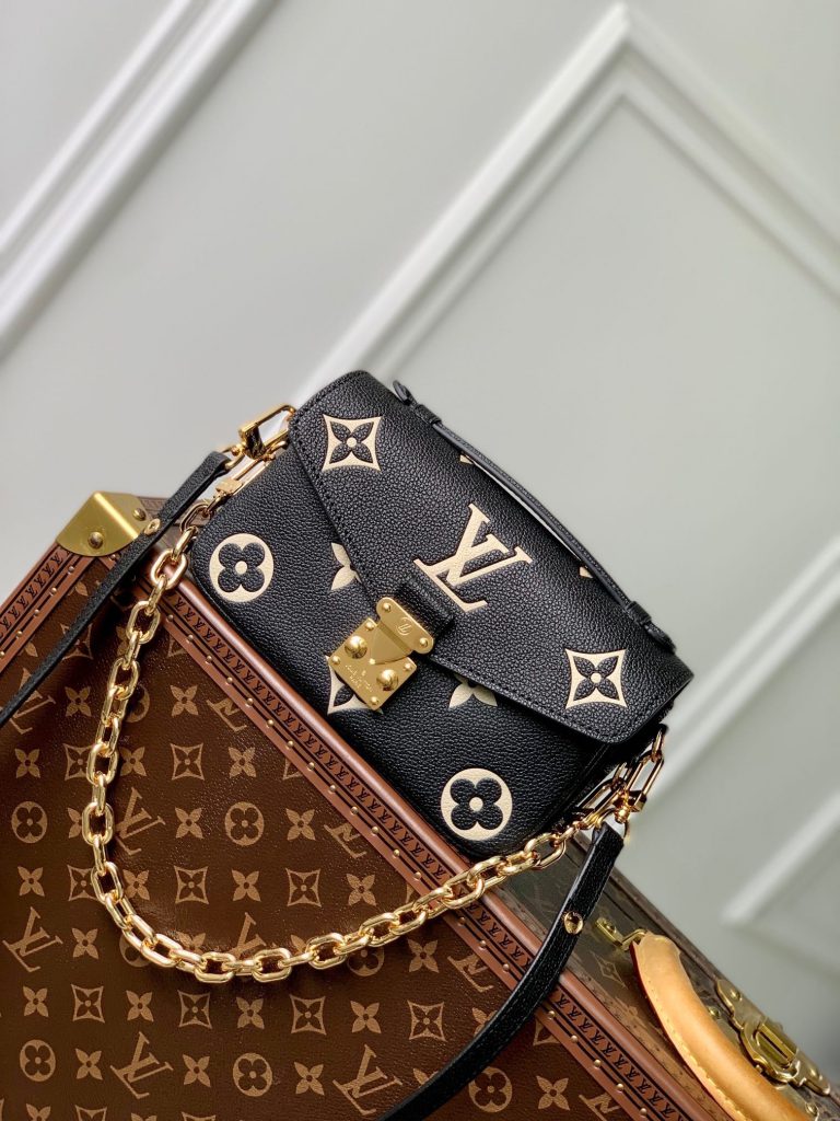 Bolsa Louis Vuitton Métis East West Monogram Empreinte Em Relevo “Preto”