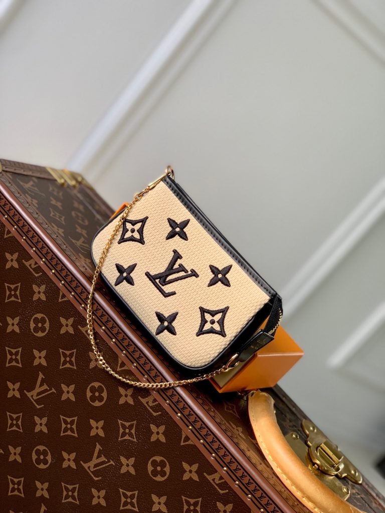 Mini Pochette Acessories Louis Vuitton Em Ráfia E Monogram Preto