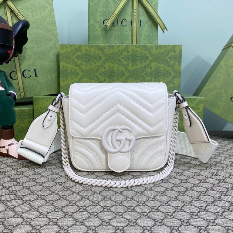 Bolsa Gucci GG Marmont Matelassé Mini “Branca”