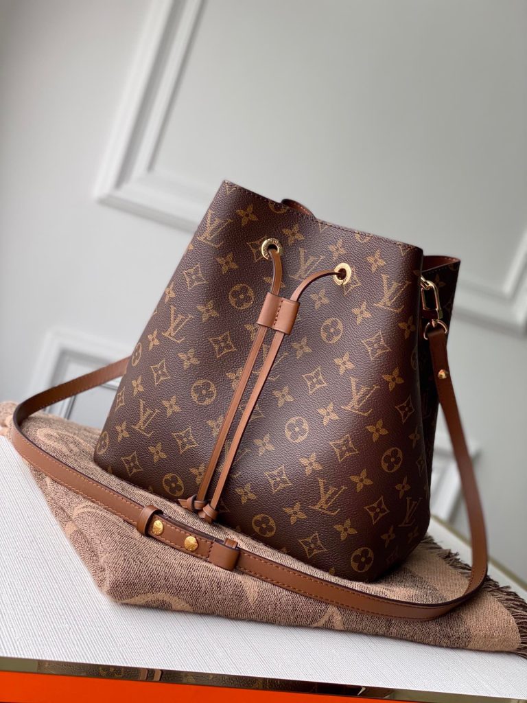 Bolsa Louis Vuitton NéoNoé “Brown”