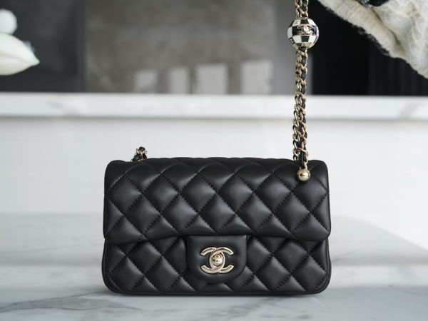 Bolsa CHANEL 23C CF 20CM Mini - Preta