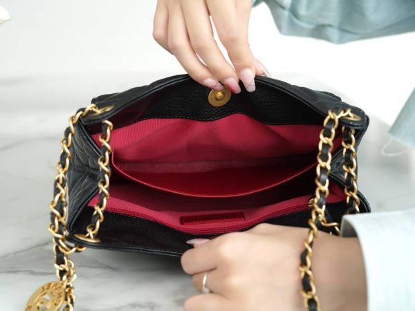 Bolsa CHANEL 23C - Preta Caviar - Image 9