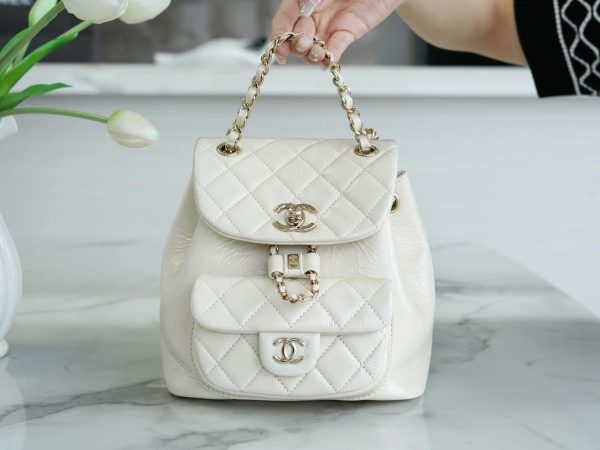 Mochila CHANEL 22C DUMA - Branca - Image 3