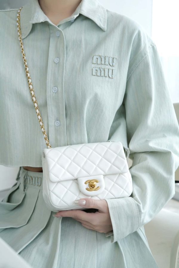 Bolsa CHANEL 23C CF 18CM - Branca - Image 2